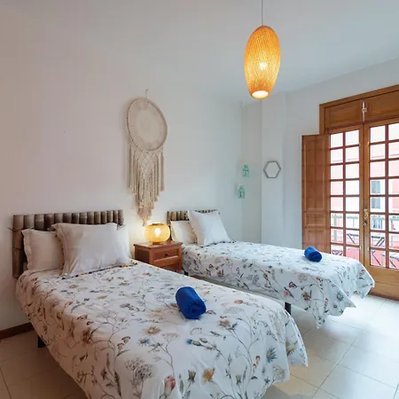 The Yellow House - Climatized Pool - Solarium Rooftop Вилла *
