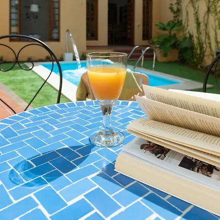 The Yellow House - Climatized Pool - Solarium Rooftop Вилла *